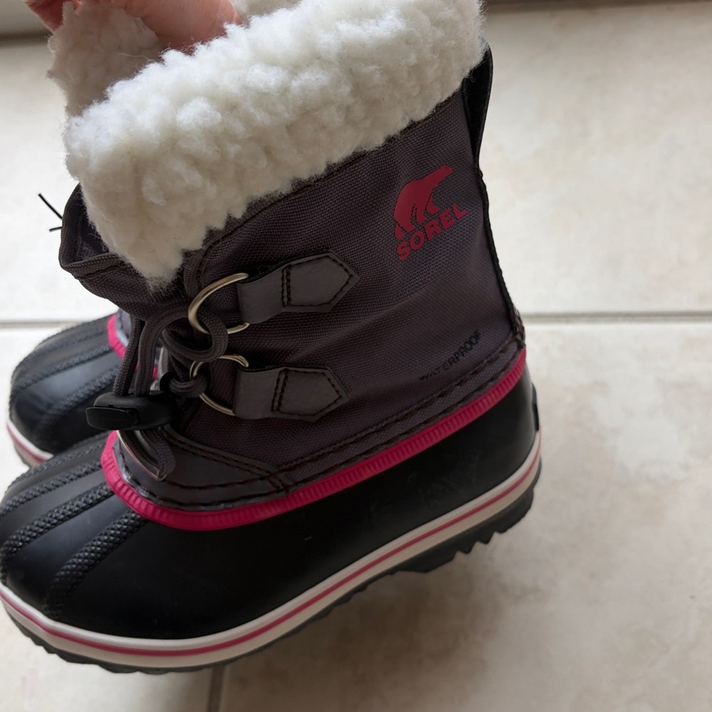 SOREL YOOT PAC Boots size 9 toddler GUC